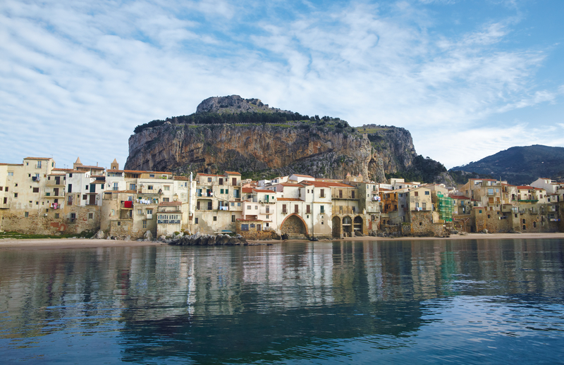 Cefalu-citywaterfront2