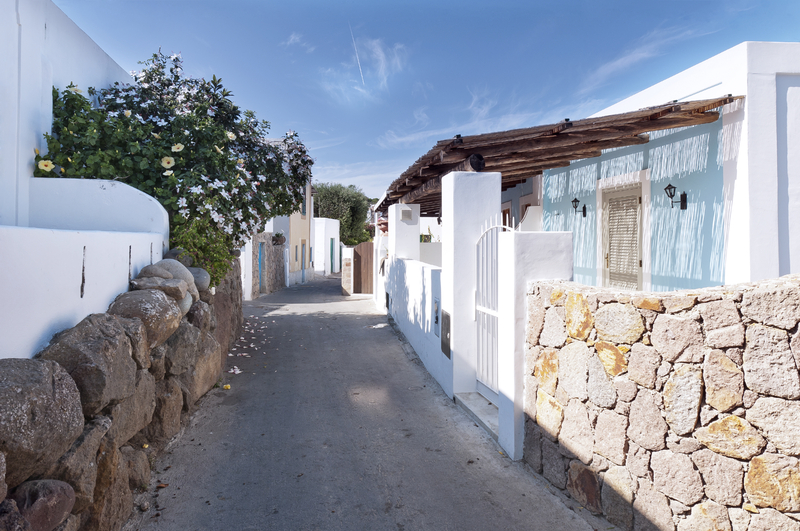 Panarea-street_1