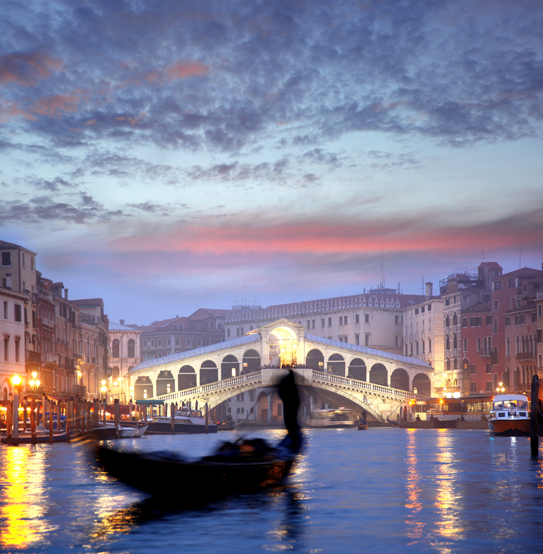 Rialto bridge at sunset